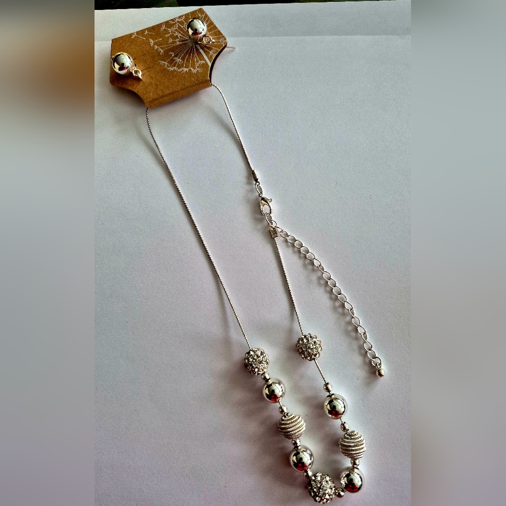 Silver Beaded Necklace